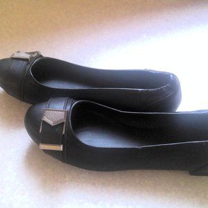 CALVIN KLEIN BLACK BALLET STYLE SHOES WITH SILVER STYLE DESIGN ON TOP-6